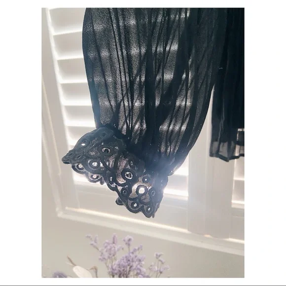 Sezane Black Blouse with Ruffle Detail - Picture 3 of 8